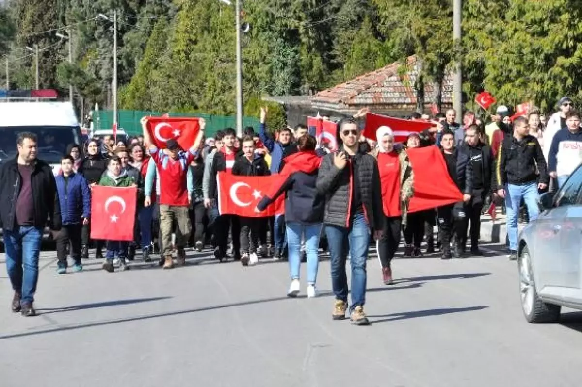 Bartınlılar şehitler için yürüdü