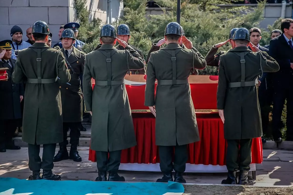 Başkentliler İdlib şehidinin ailesini yalnız bırakmadı