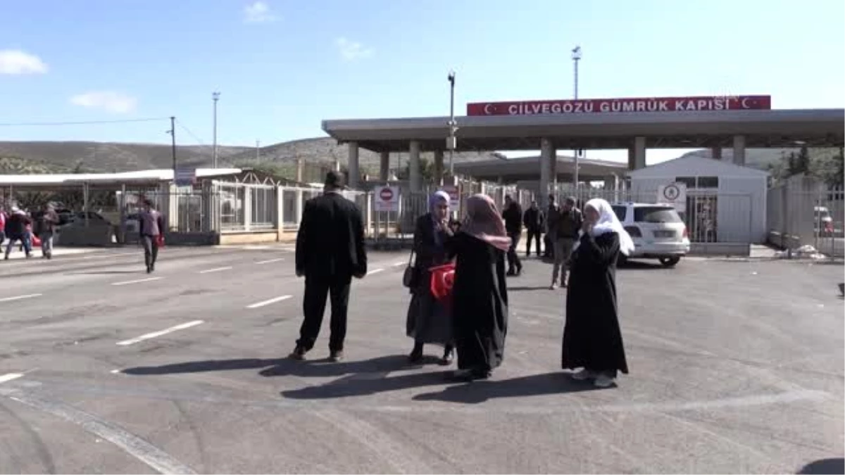 Cilvegözü Sınır Kapısı\'nda Mehmetçiğe destek gösterisi - HATAY