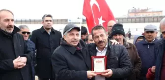 Goller şehitlere, selamlar askere