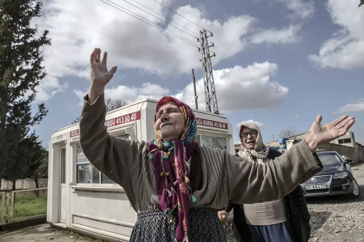 Hatay\'da Meryem ninenin Mehmetçik sevgisi duygulandırdı