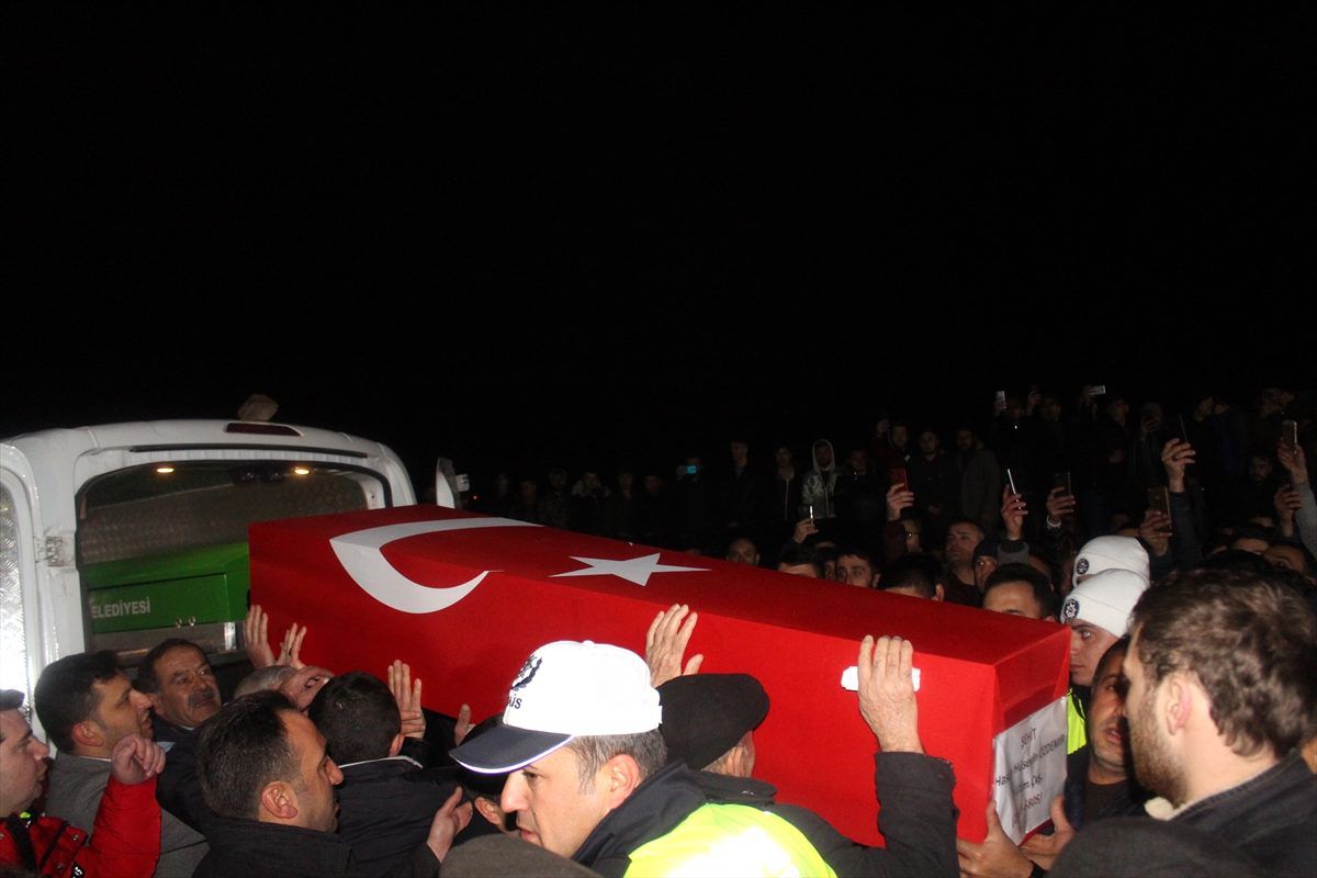 İdlib\'de şehit olan Piyade Uzman Çavuş Özdemir\'in naaşı Yozgat\'a getirildi