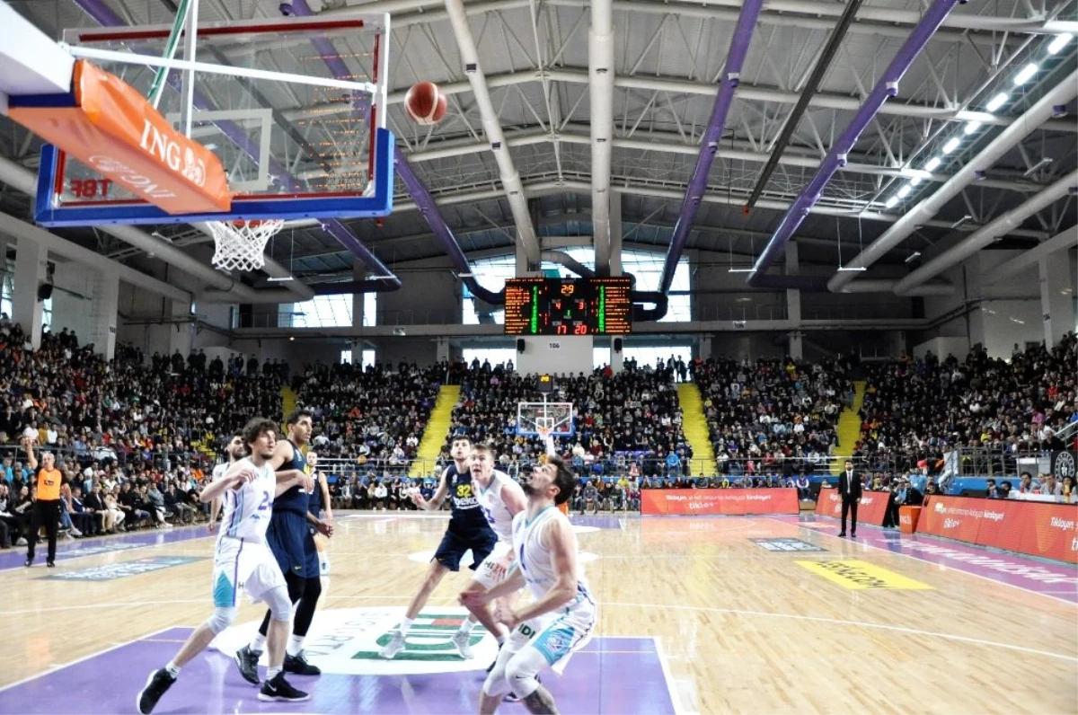 ING Basketbol Süper Ligi: Afyon Belediyespor: 62 - Fenerbahçe Beko: 64