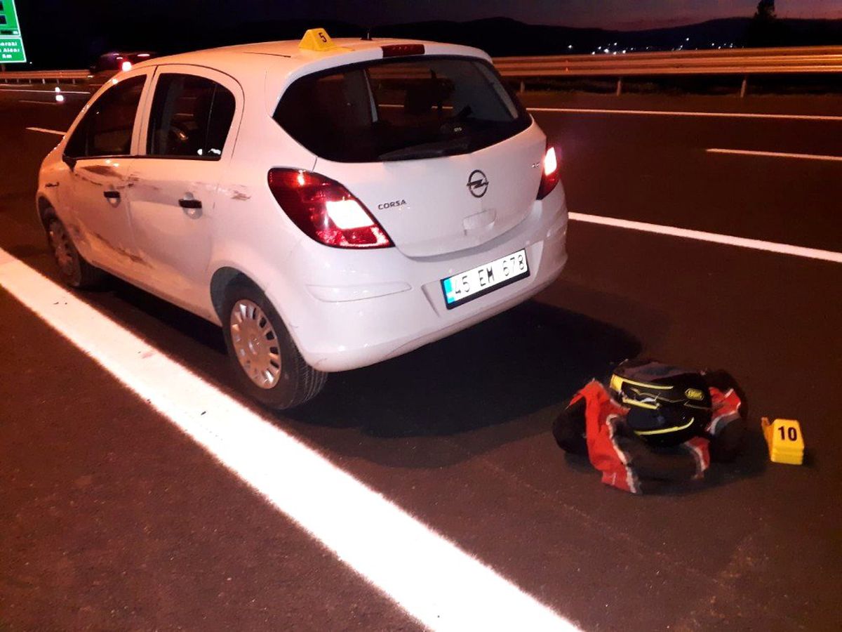İzmir\'de trafik kazası: 1 ölü, 2 yaralı