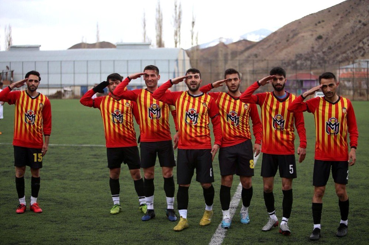 Oltu 25 Martspor rakibi Pasinler Belediyespor\'u 9-3 mağlup etti