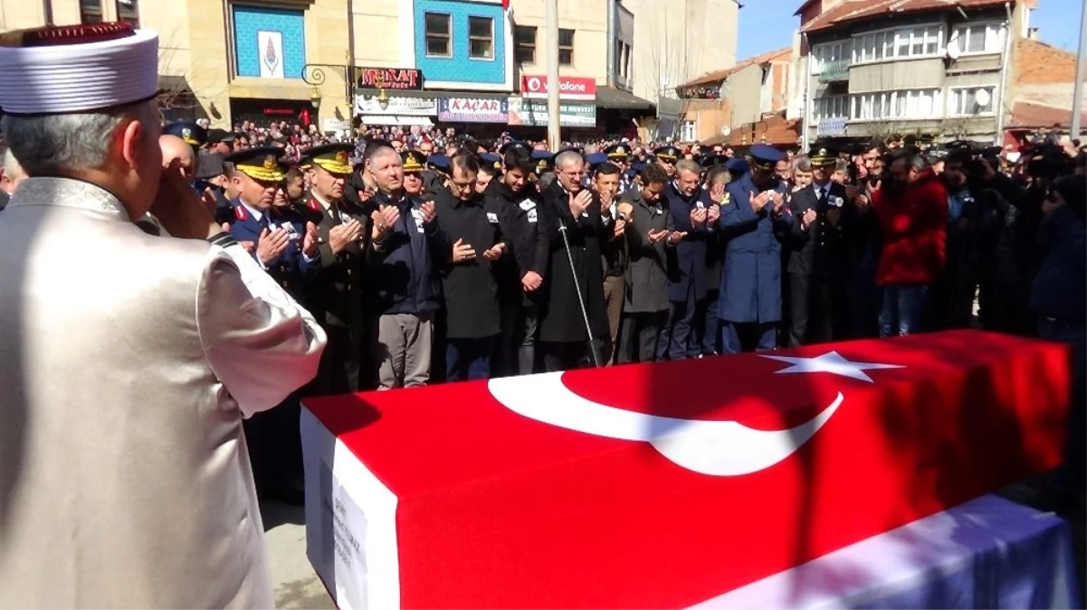 Şehit Uzman Onbaşı Muhammed Yılmaz son yolculuğuna uğurlandı