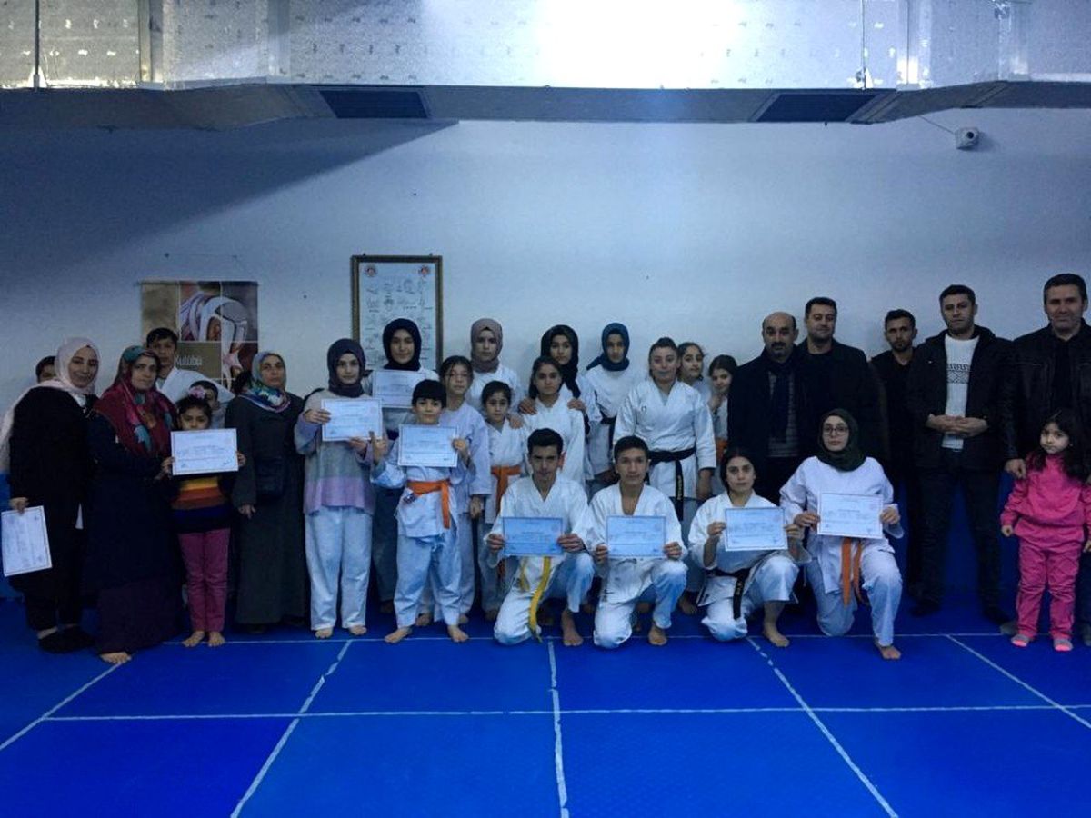 Sporcular sertifikalarını almaya hak kazandı