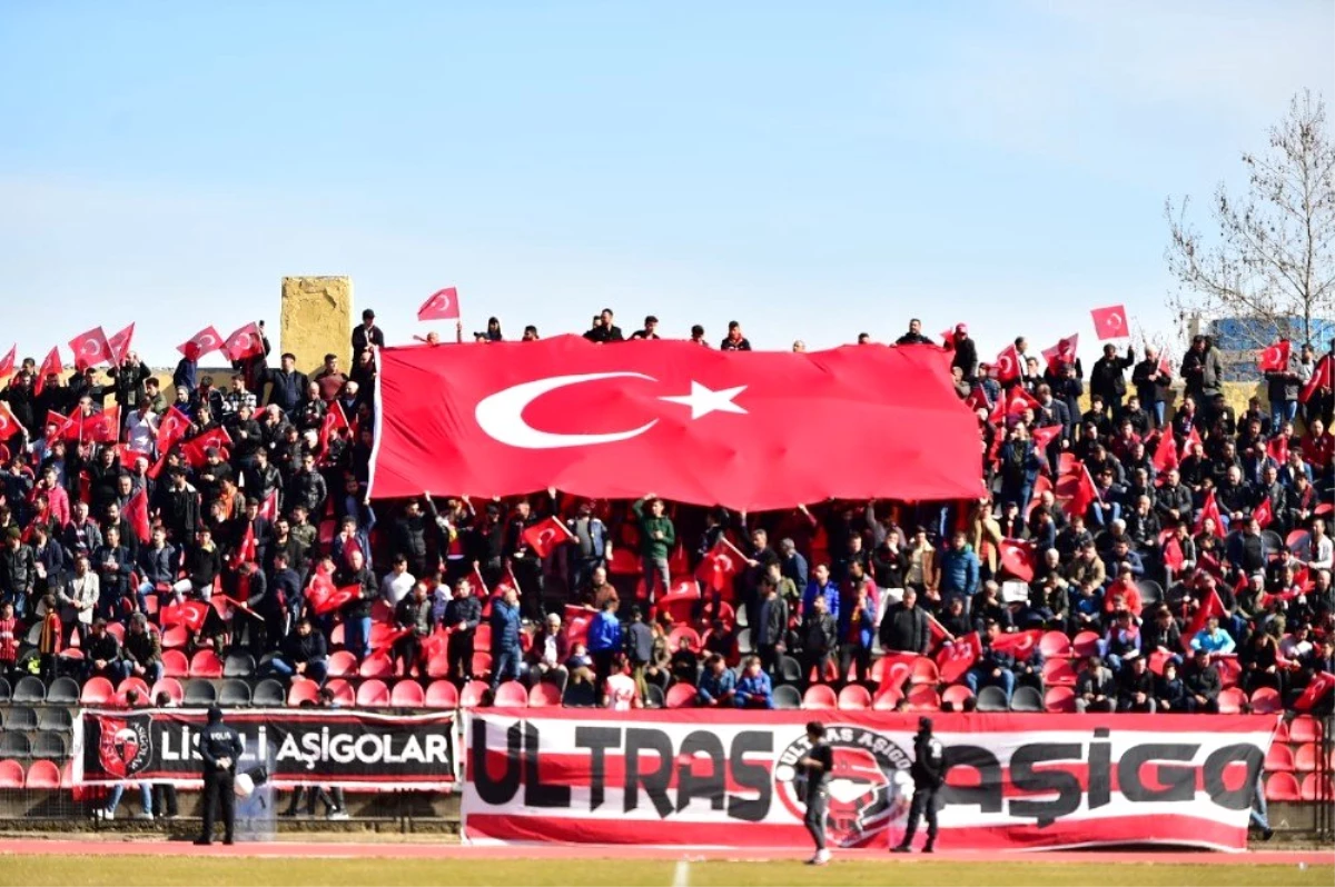 TFF 2. Lig: Uşakspor: 3 - Kastamonuspor: 1