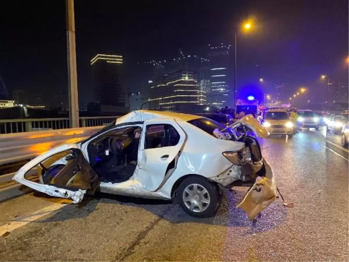 15 Temmuz Şehitler Köprüsü yolunda zincirleme kaza: 1\'i ağır, 4 yaralı