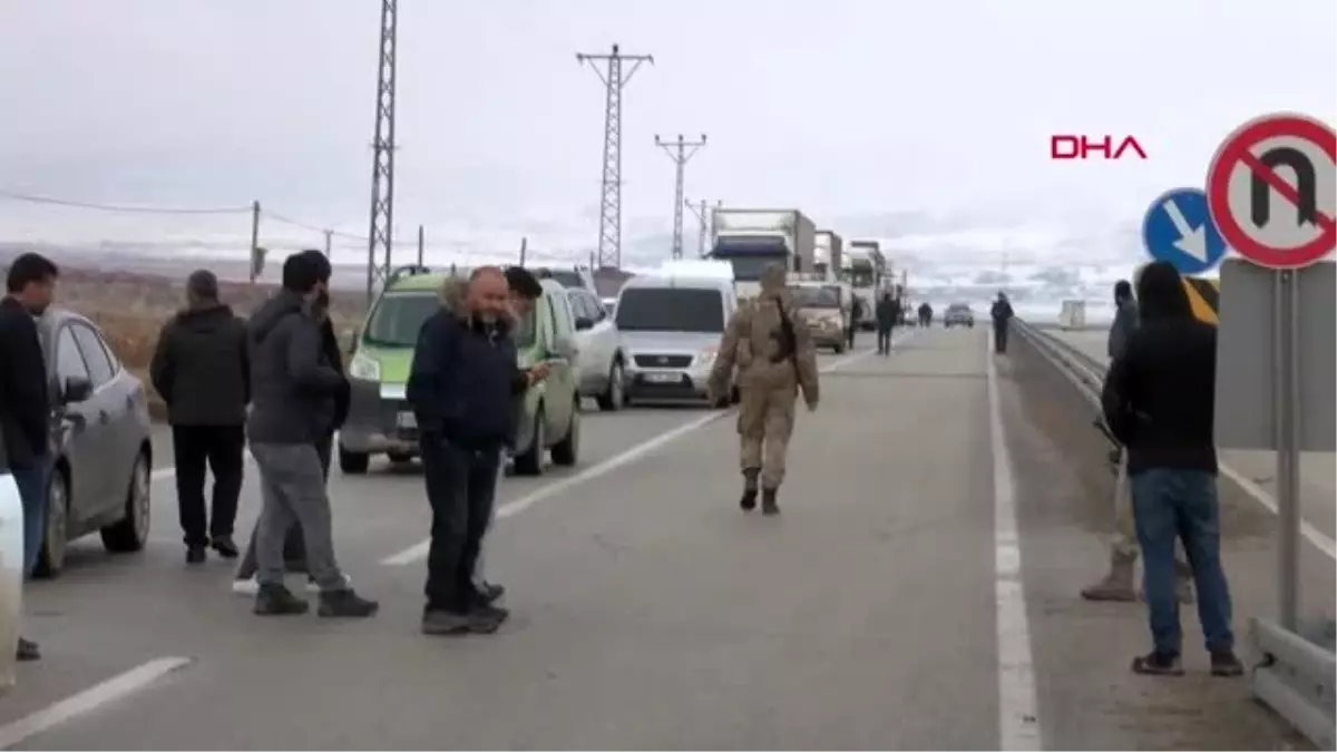 Ağrı\'da gürbulak gümrük müdürlüğü aracına roketli saldırı