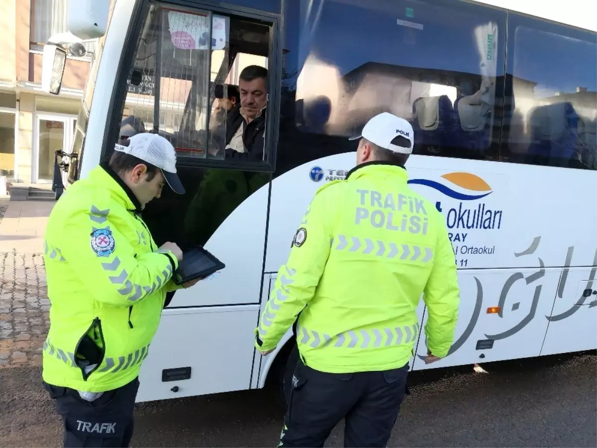 Aksaray\'da işçi ve öğrenci servislerine sıkı denetimde