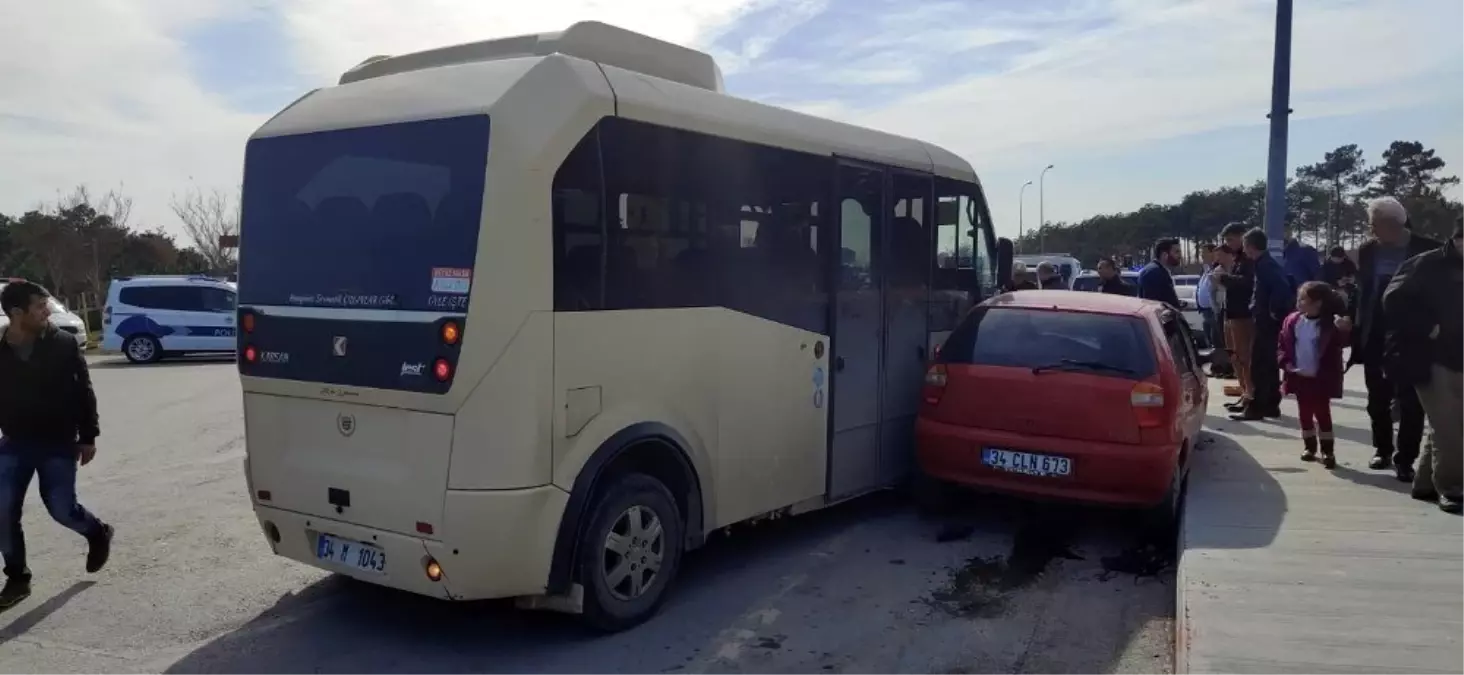 Arnavutköy\'de trafik kazası: 1 ölü,3 yaralı