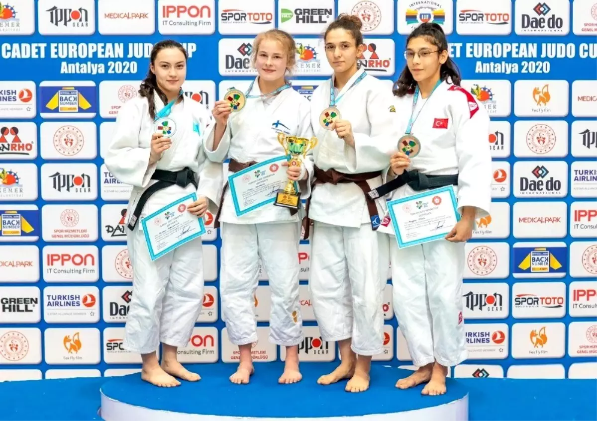 Denizlili sporcular \'Avrupa Judo Kupası\'nda fırtına gibi esti