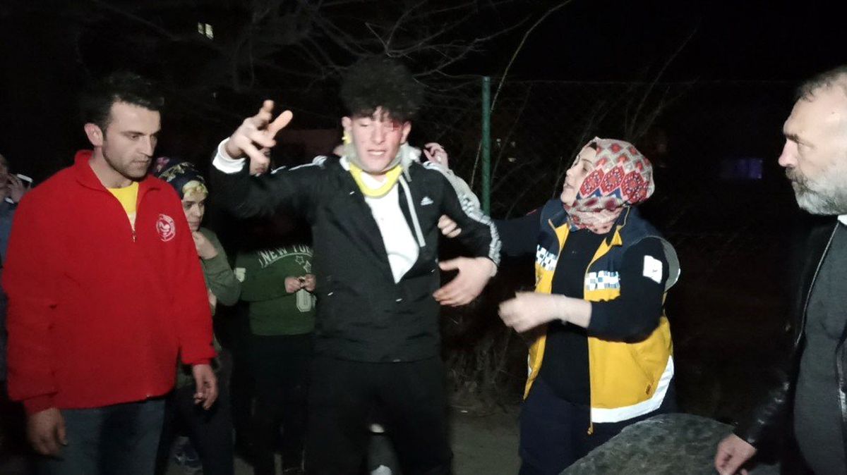 Düzce\'de trafik kazası: 3 yaralı