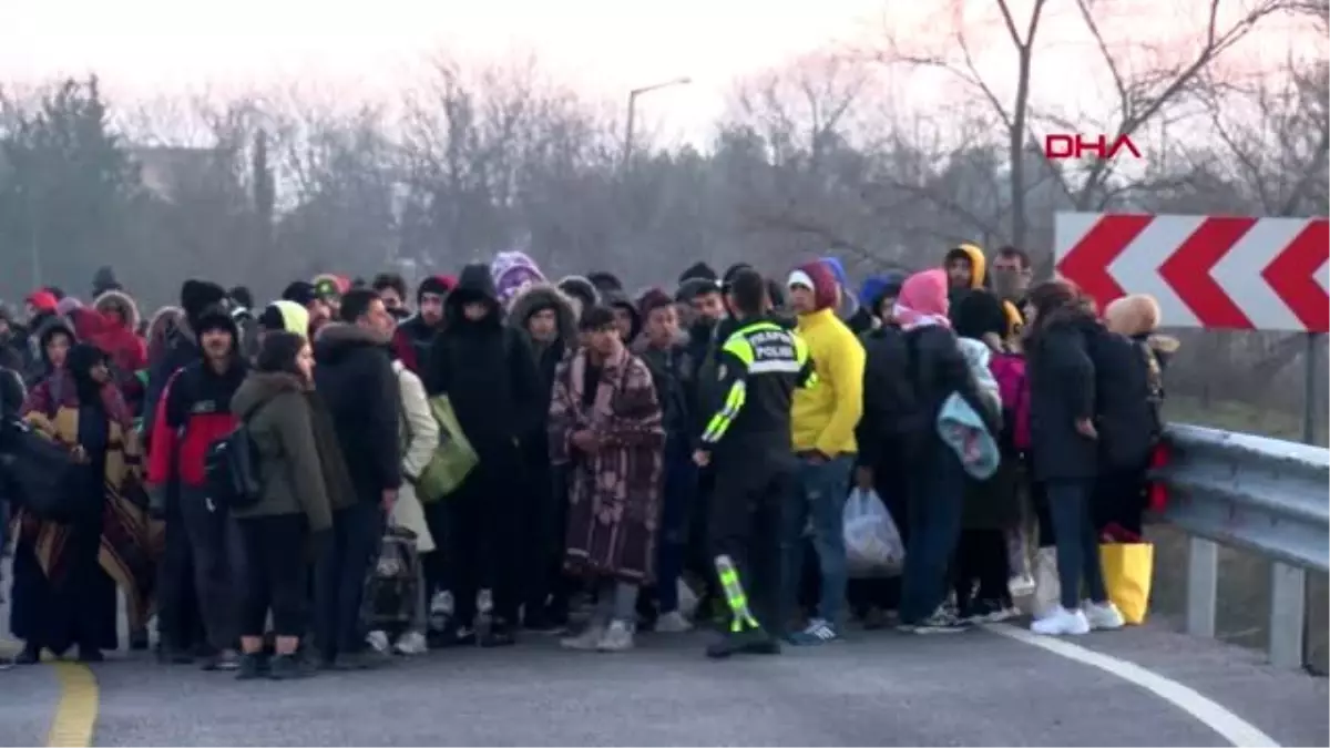 Edirne göçmenlerin sınıra akını sürüyor