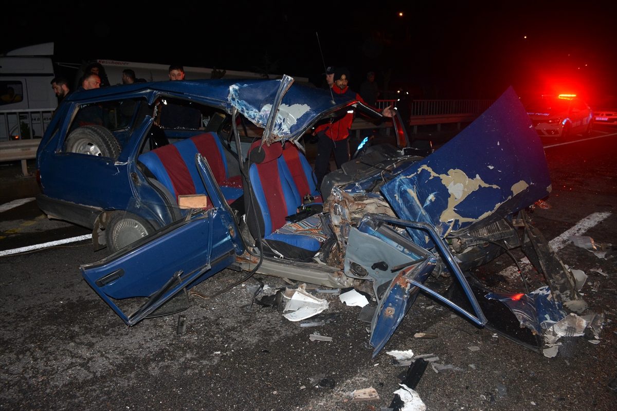 Giresun\'da otomobil ile tır çarpıştı: 1 ölü, 1 yaralı
