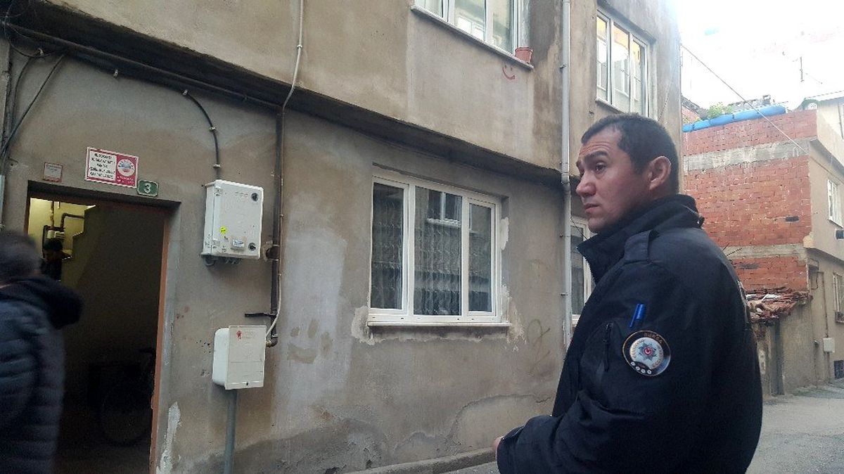 Kocası tarafından 9 yerinden bıçaklanan kadın hayatını kaybetti