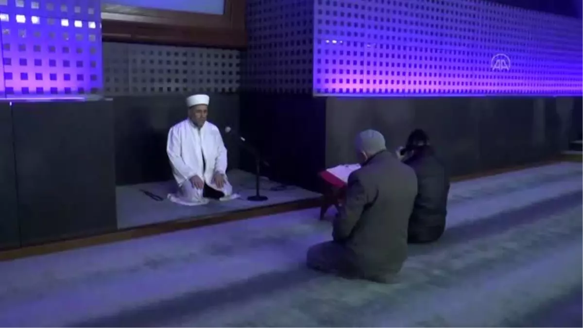 Mehmetçik için sabah namazında dua edildi - SAKARYA-BOLU-KARABÜK