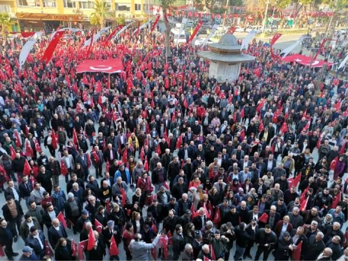 Nazilli\'de 5 bin kişi şehitler için yürüdü