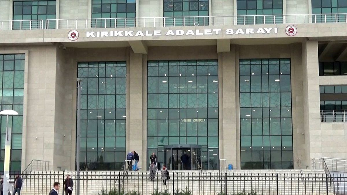 Vahşi cinayetin DEAŞ\'lı şüphelilerinin yargılanmasına başlandı
