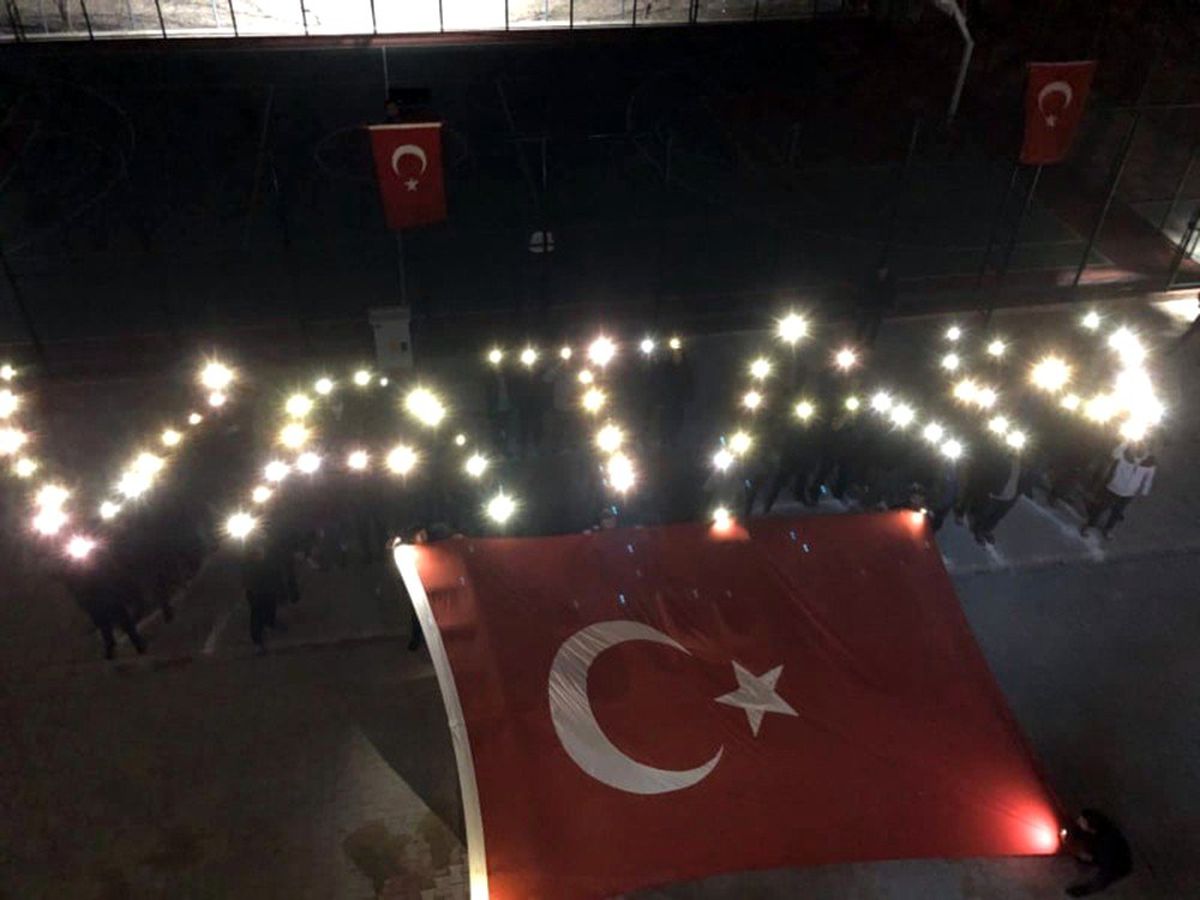 Akşehir KYK\'dan askerlere destek