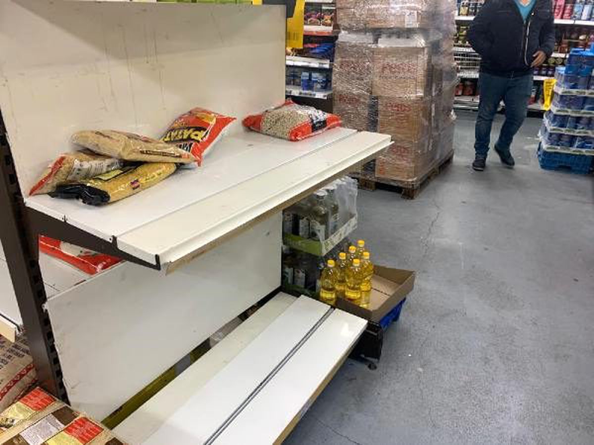 Almanya\'da koronavirüs paniği: Market rafları hızla boşalıyor