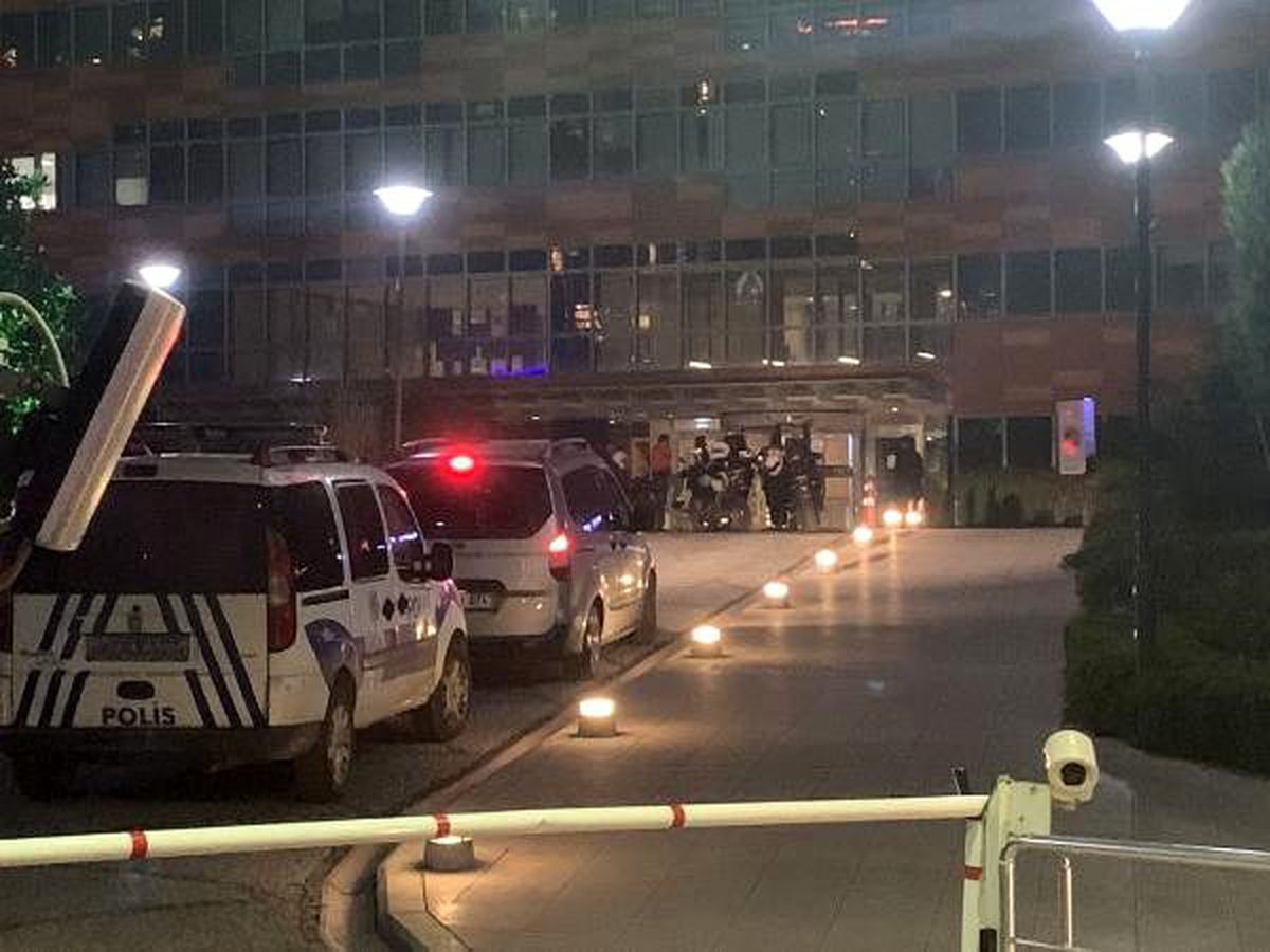 Ataşehir\'de lüks rezidansta silah sesleri polisi alarma geçirdi