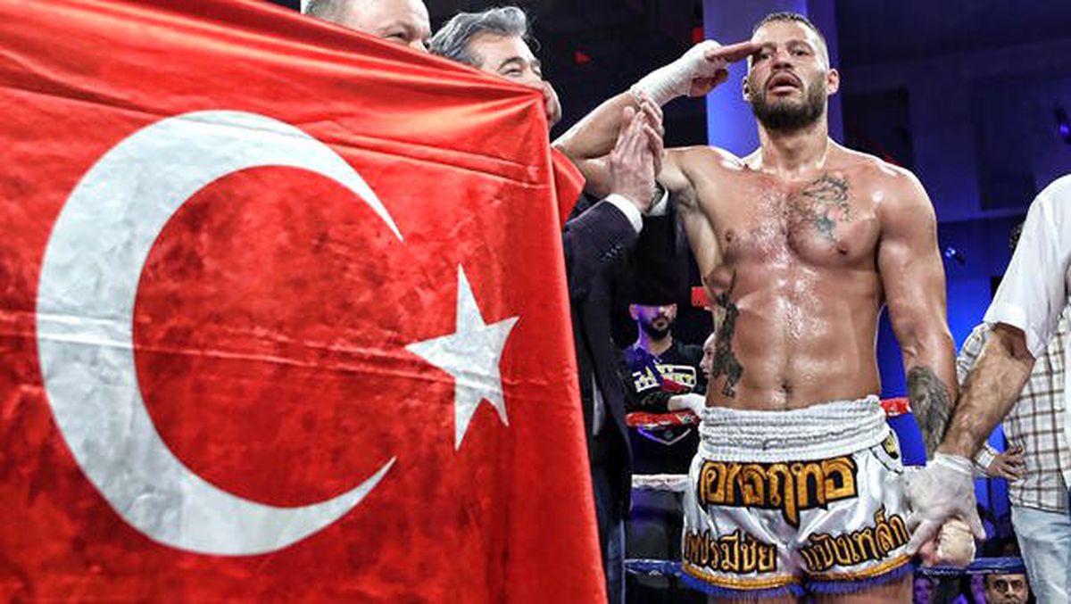 Avatar Atakan\'dan ringde asker selamı