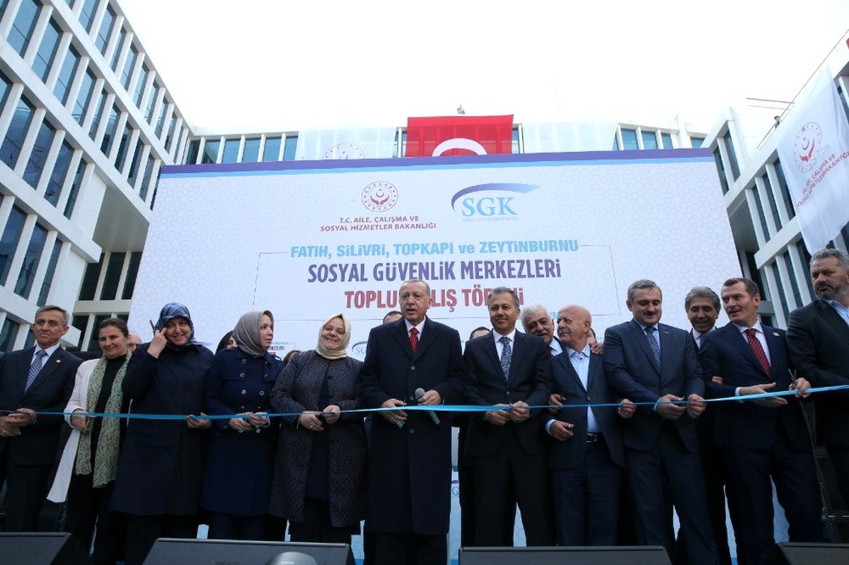 Bakan Selçuk: "SUT\'da yer alan tüm işlemlerin fiyatında 2008\'den beri ilk kez yaptığımız kapsamlı...