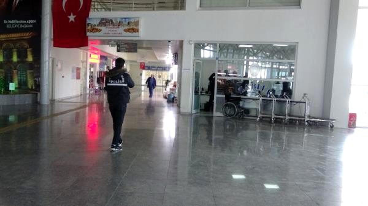 Çiğ köfteci, zabıta memurunu bıçakladı