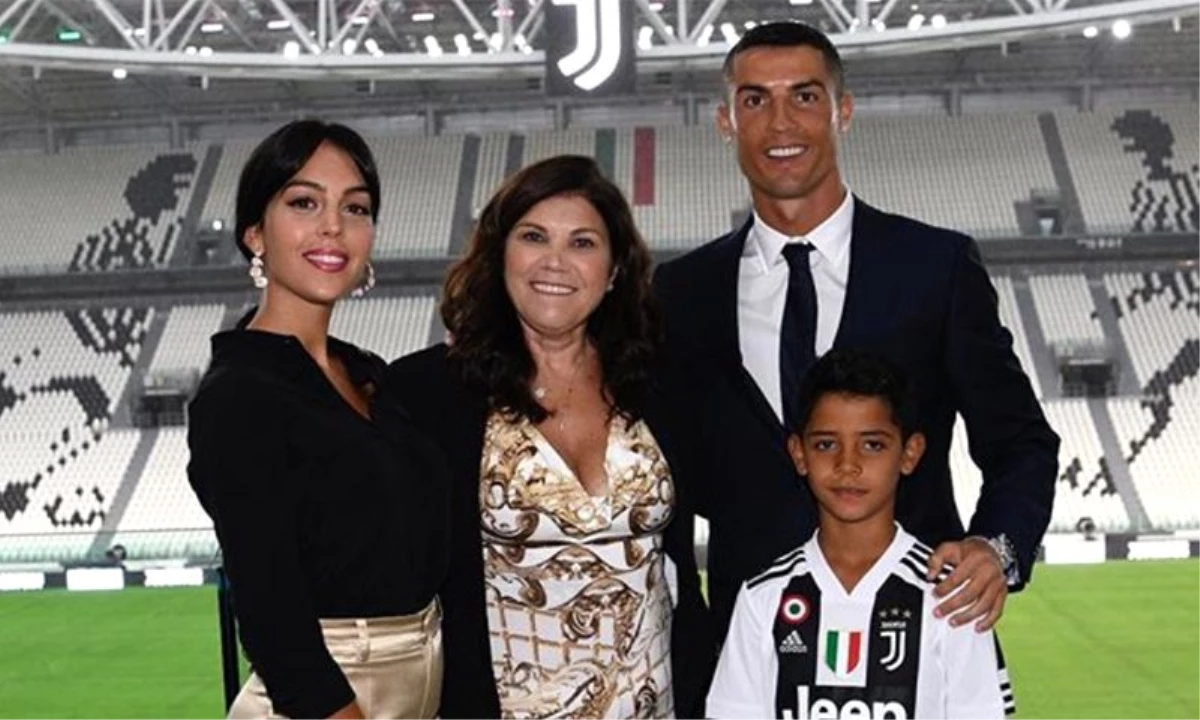 Cristiano Ronaldo\'nun annesi felç geçirdi ve hastaneye kaldırıldı