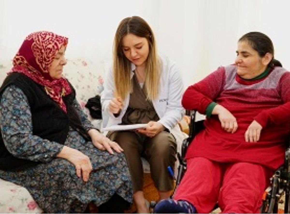 Dicle\'de Yaşlı ve Engelli Bakım Projesi