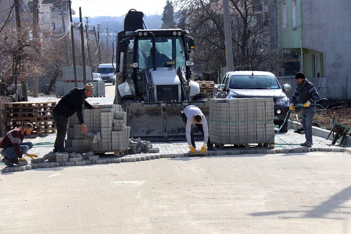 Ergene\'de yol yapım çalışmaları sürüyor