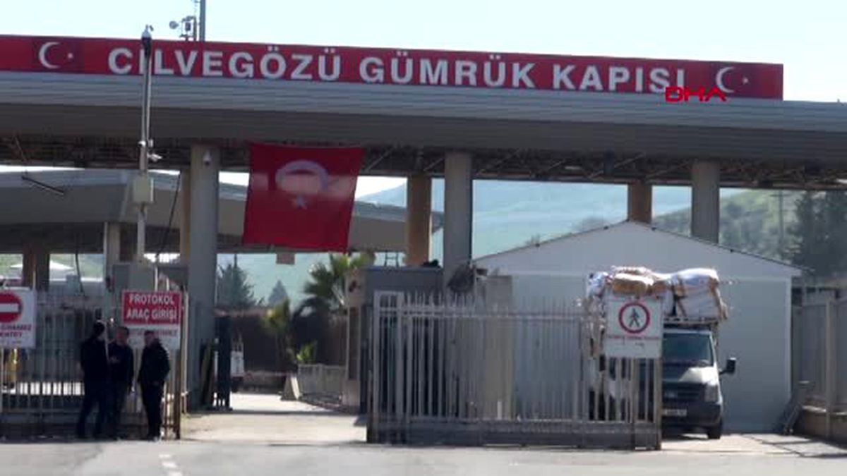 Hatay bm\'den idlib\'e 40 tır\'lık insani yardım