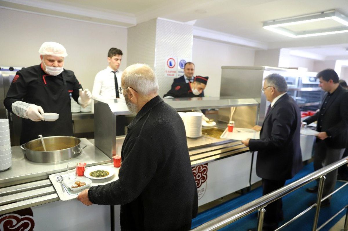 Hayırsever ile başkan farkı