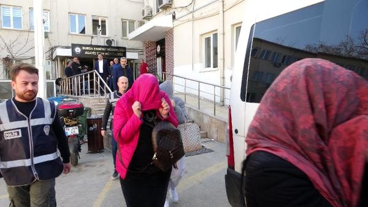 Kadınlara şifreli isim takan fuhuş çetesi çökertildi