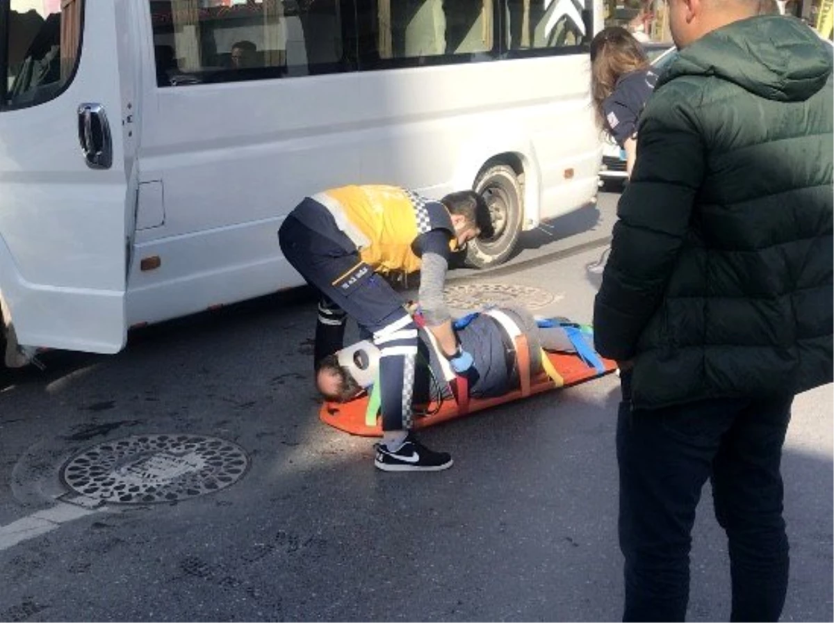 Kaza sonrası tekme tokat darp edilen sürücünün görüntüleri güvenlik kamerasına yansıdı