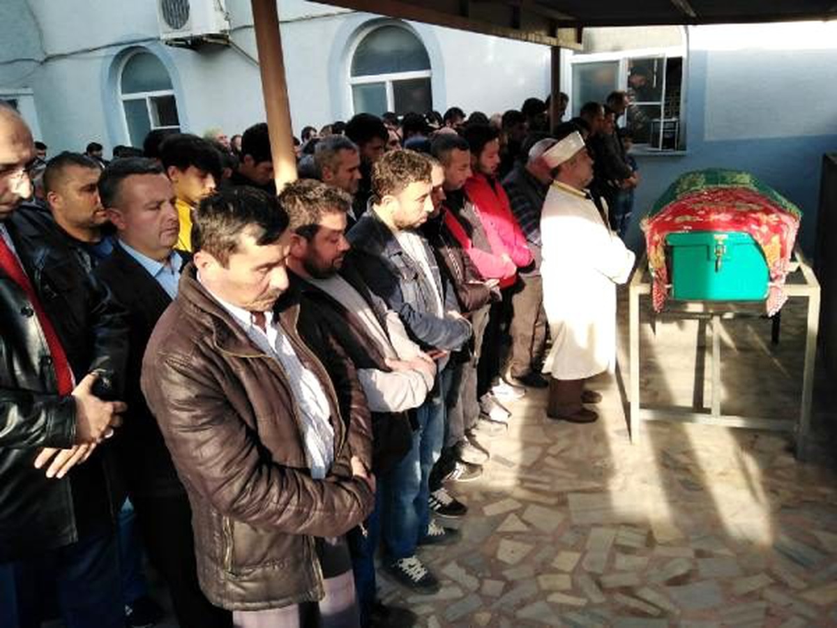Melisa, gözyaşları arasında son yolculuğuna uğurlandı