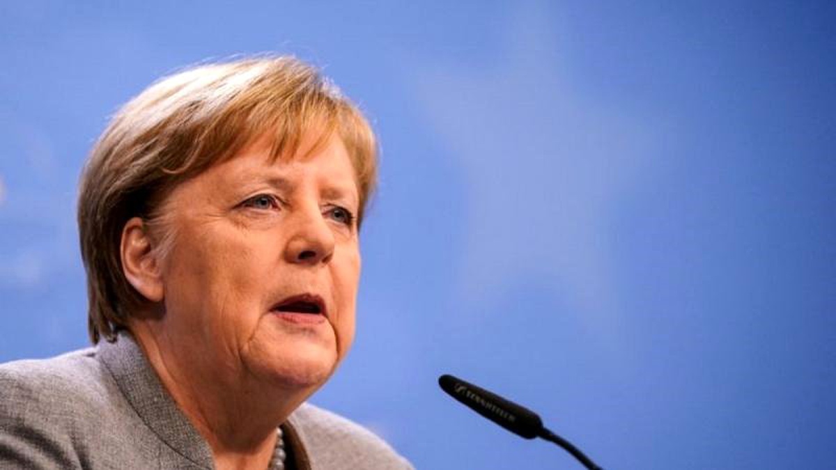 Merkel\'den Suriye\'nin kuzeyinde uçuşa yasak bölgeye destek iddiası