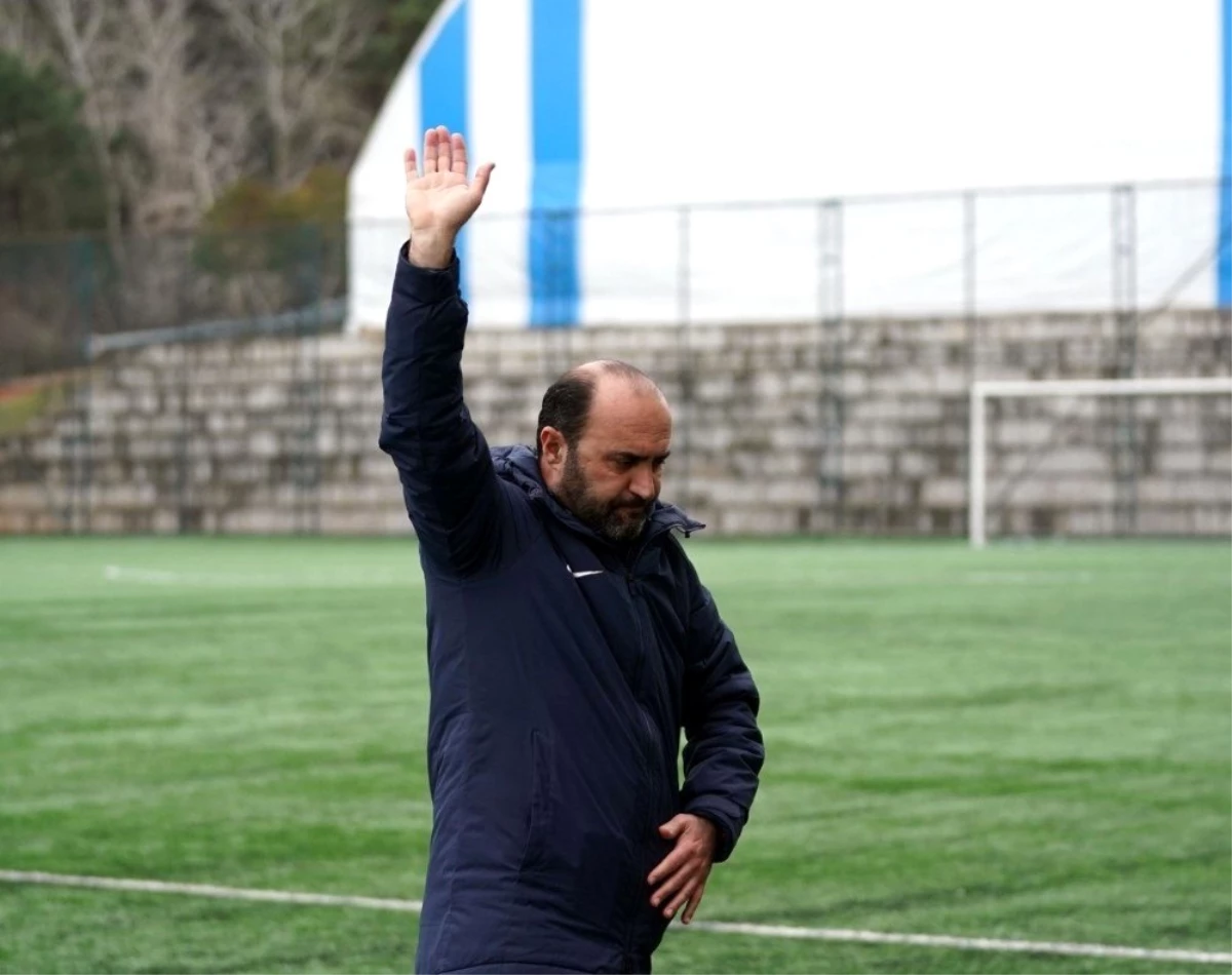 Nevşehir Belediyespor\'da Teknik Direktör Balcıoğlu ile yollar ayrıldı
