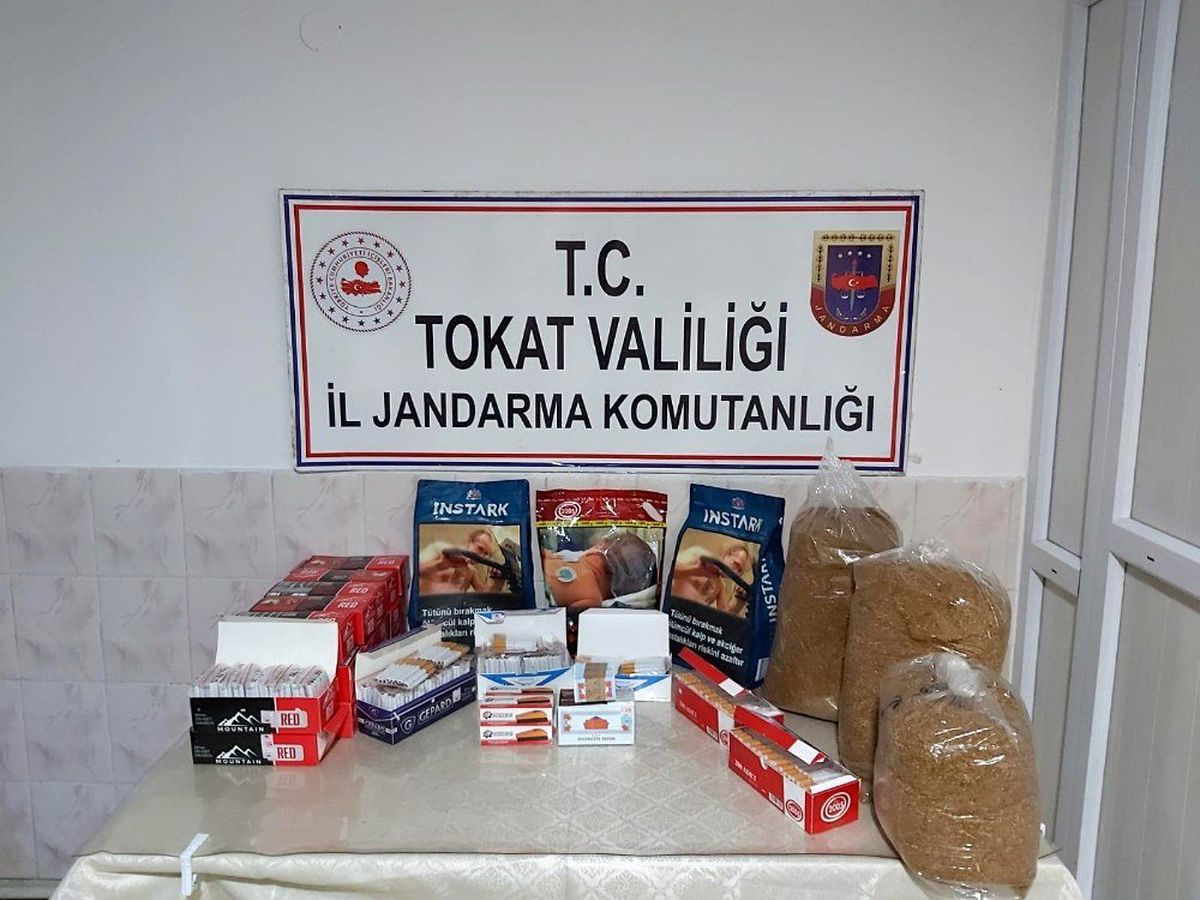 Niksar\'da 14 kilo kaçak tütün ele geçirildi