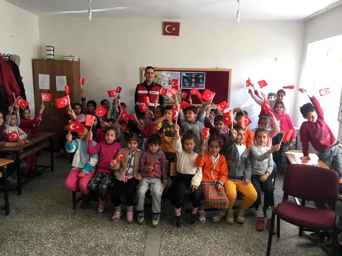 Öğrencilere trafik bilinci aşılanıyor