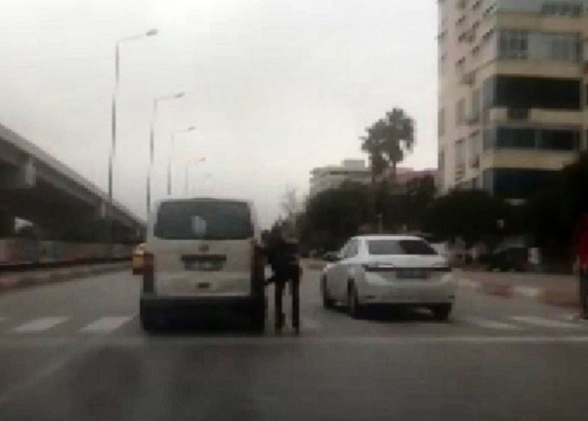 Patenli gencin 60 kilometre hızla tehlikeli yolculuğu