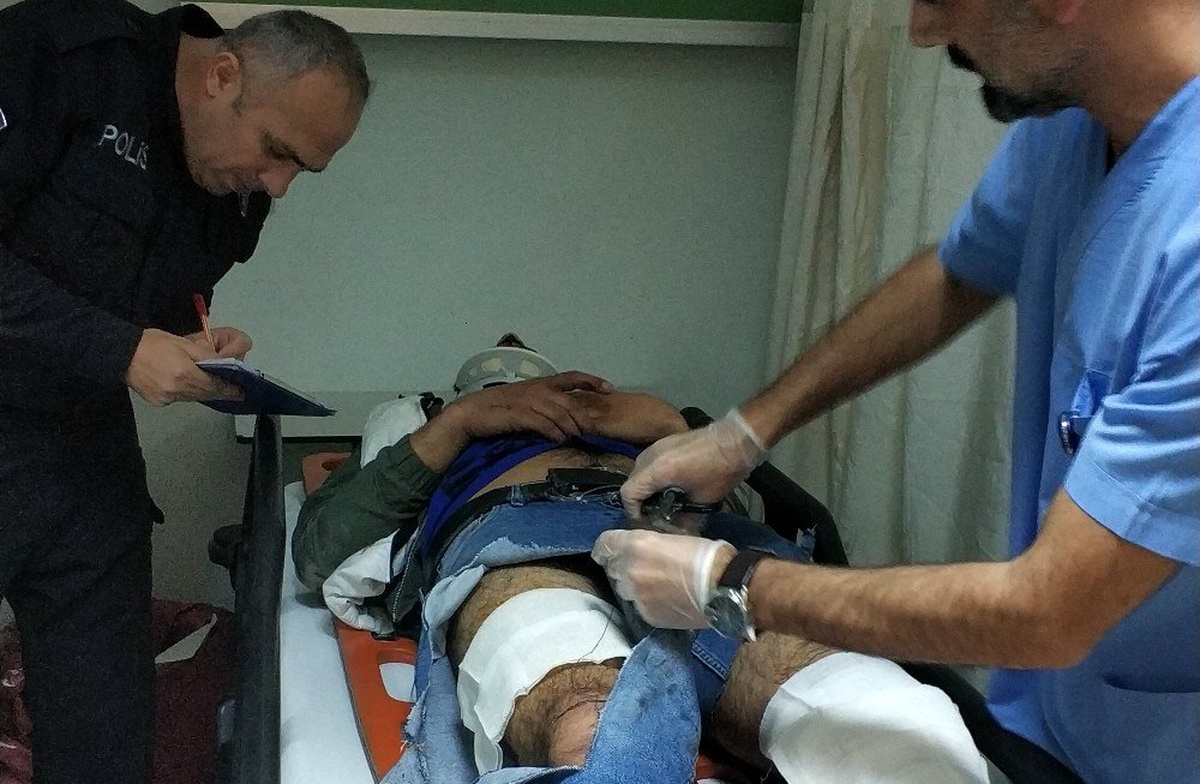 Samsun\'da otomobil ile motosiklet çarpıştı: 2 yaralı