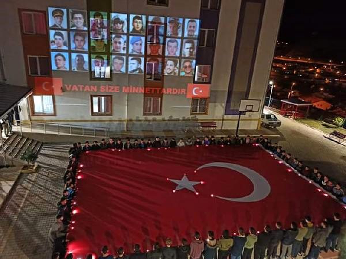 Tokat\'ta öğrencilerden \'Bahar Kalkanı\' harekatına destek