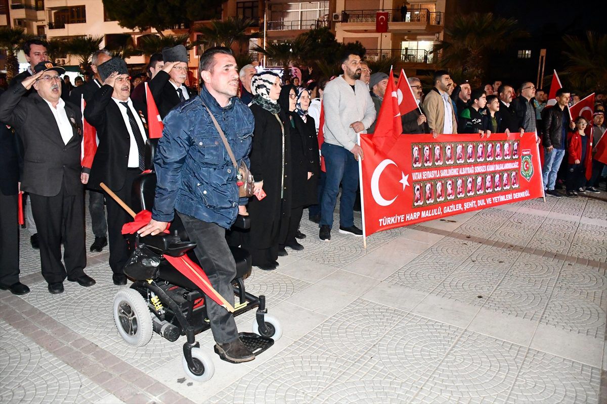 Türkiye Mehmetçik için tek yürek oldu
