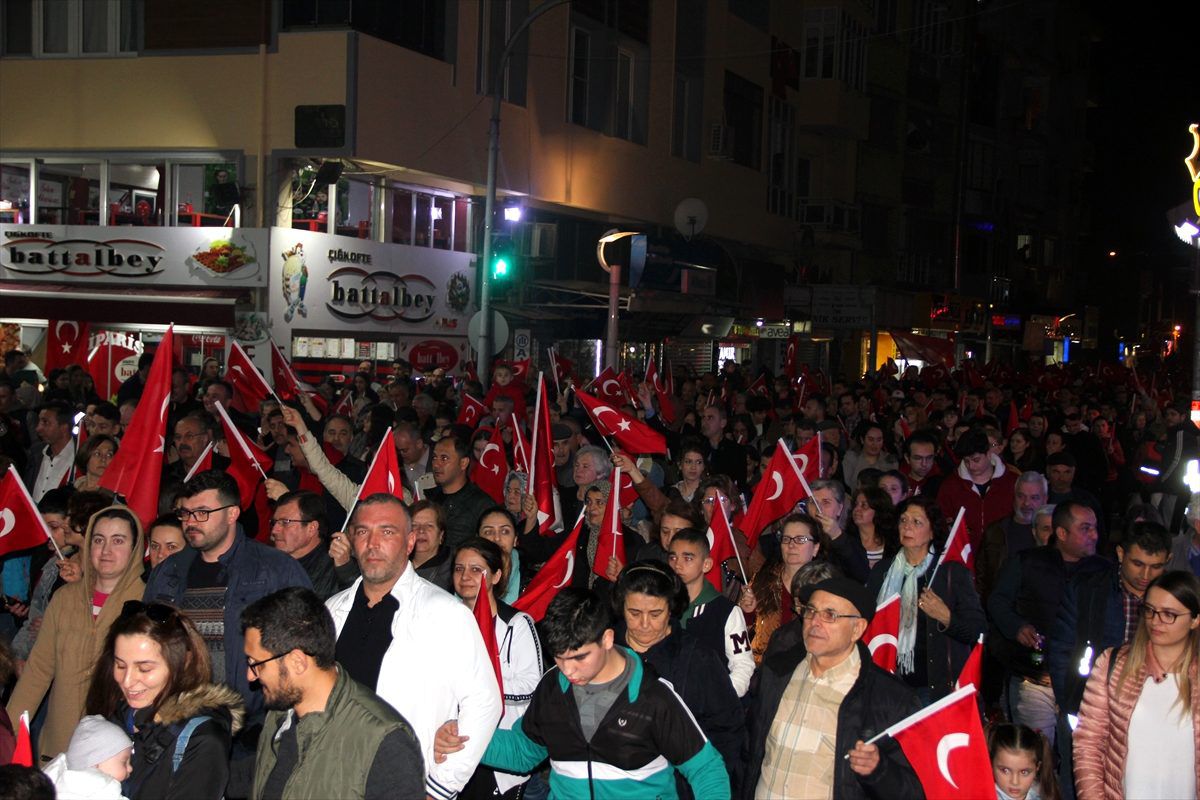 Türkiye Mehmetçik için tek yürek oldu