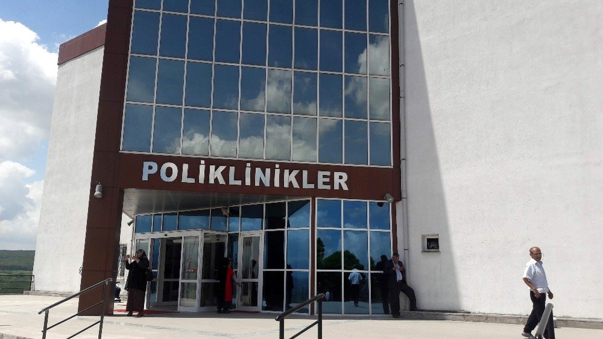 Yaşlı kadın evinin çatısında asılı bulundu