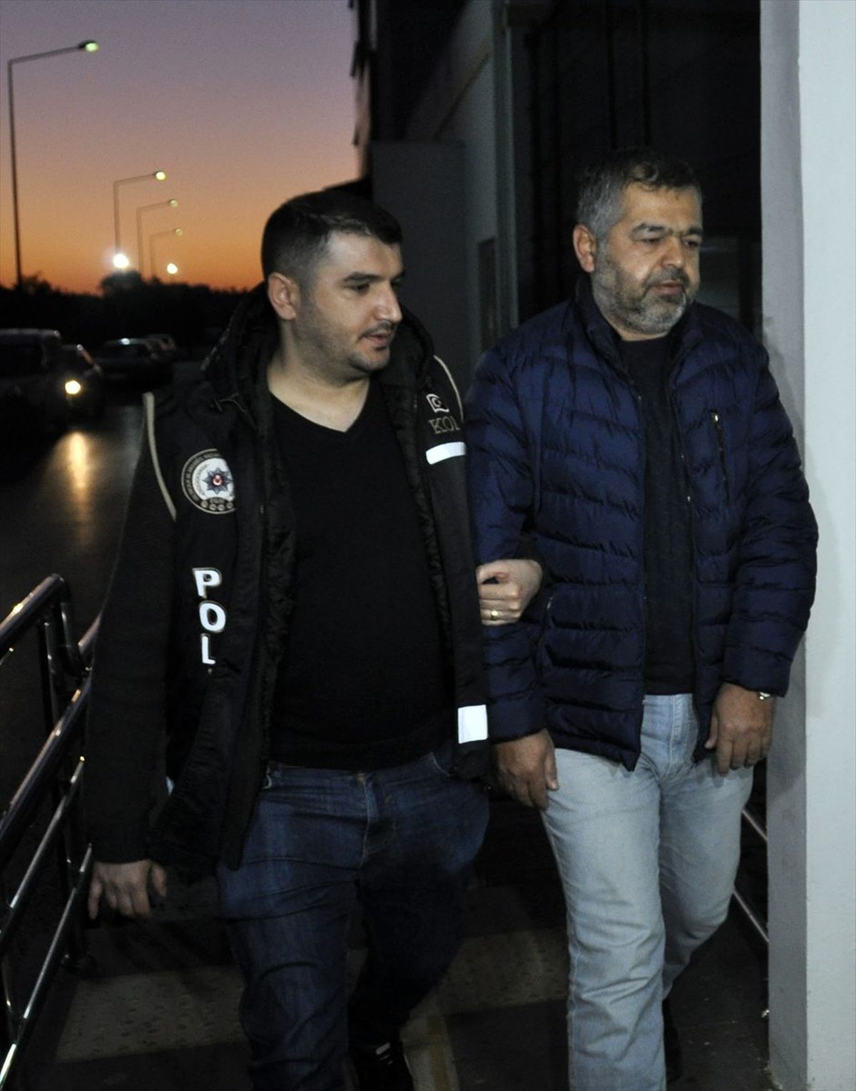 Adana merkezli iki ilde ByLock operasyonu: 6 gözaltı