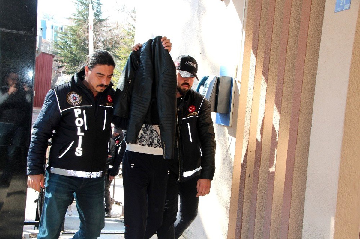 Bilecik\'te uyuşturucu operasyonu: 2 kişi gözaltına alındı